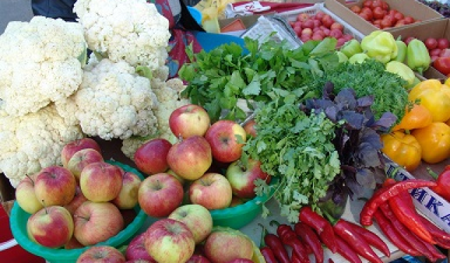 A large batch of vegetables and fruits from China came to Primorye