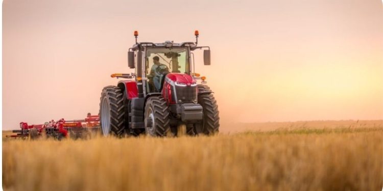 Massey Ferguson 8S tractor introduced by AGCO Corp.