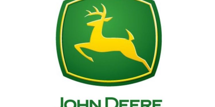 John Deere expands its track offerings for 8RX Four-Track Tractors