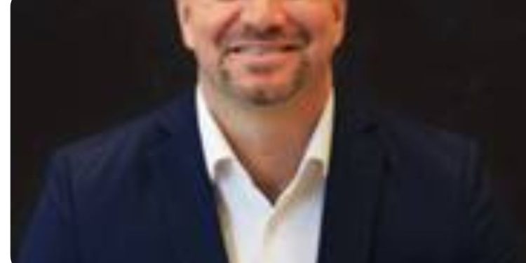 Mecham, Strickland join Valley Irrigation in leadership roles