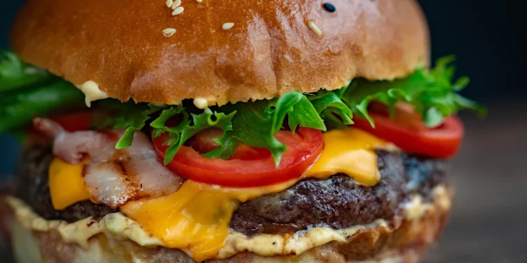 Australian KFC starts making kale burgers due to shortage of lettuce in the country