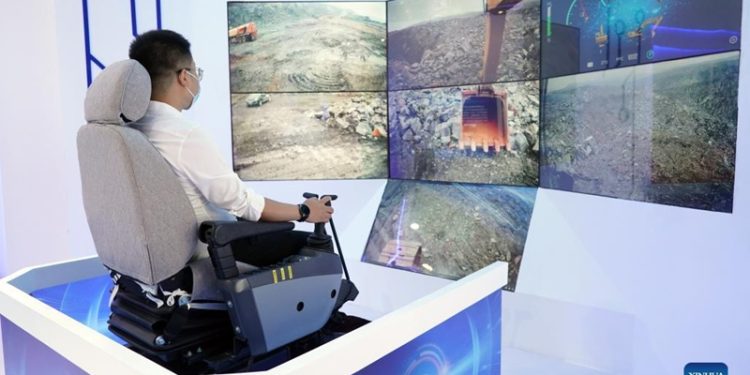 China’s robotics sector makes breakthroughs, closing in on that of advanced countries