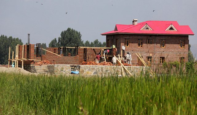 Revitalizing Agriculture in Jammu and Kashmir: Navigating Weaknesses for a Sustainable Future
