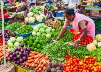 In India, Extreme Weather Drives Volatility in Vegetable Prices, Contributing to Food Inflation: CRISIL