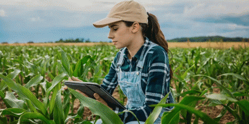 74% of women are enrolled in agricultural colleges.