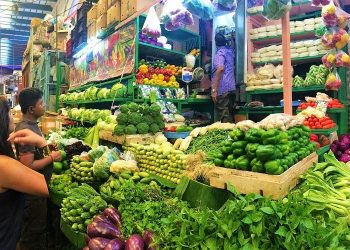 In India, Vegetables Feel the Heat: Rising Prices Amidst Heatwave Conditions