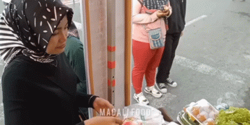 Farida’s Success Story: Building a Fresh Vegetable Business from Scratch