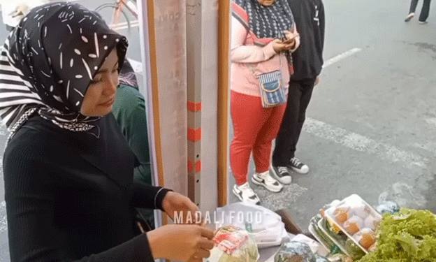 Farida’s Success Story: Building a Fresh Vegetable Business from Scratch