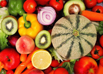 Decline in Fresh Fruit and Vegetable Consumption in Spain: Analyzing Trends and Implications for Agriculture