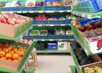 Indian Consumers Struggle with High Food Inflation, Spending More on Vegetables: Survey Reveals