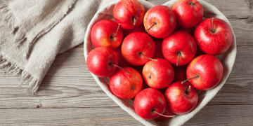 Mecklenburg-Vorpommern’s Apple Harvest Expected to Surpass Last Year: A Closer Look at the 2024 Season