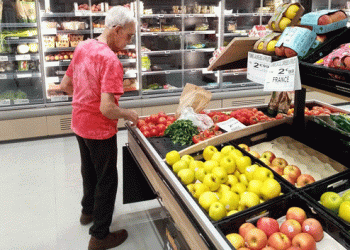 Dangerous Pesticide Residues Found in 62% of Non-Bio Fruits and Vegetables Analyzed by Générations Futures