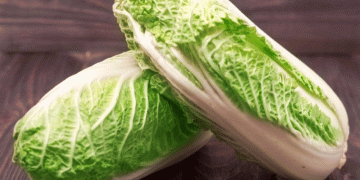 Peking Cabbage: Digestive Risks and Nutritional Benefits for Modern Agriculture