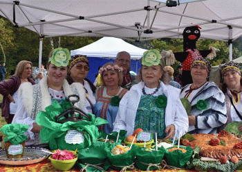 From Field to Festival: How a 12.5 kg Cabbage Champions Agronomic Excellence