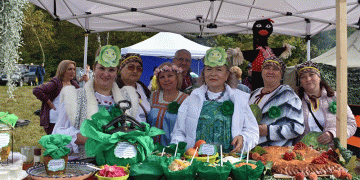 From Field to Festival: How a 12.5 kg Cabbage Champions Agronomic Excellence