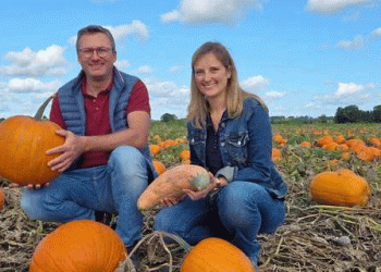 Outsmarting Pests, Preserving Diversity: A Grower’s Adaptive Strategy Saves the Season