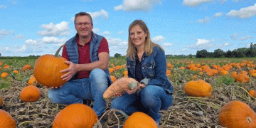 Outsmarting Pests, Preserving Diversity: A Grower’s Adaptive Strategy Saves the Season